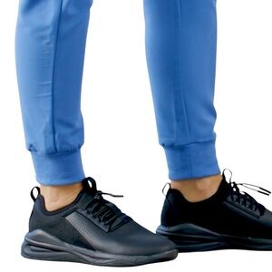 Clove Women's Classic All Black Option